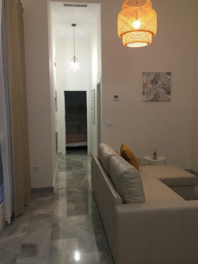 Nuevo En Casa Tipo Palacio * Cádiz